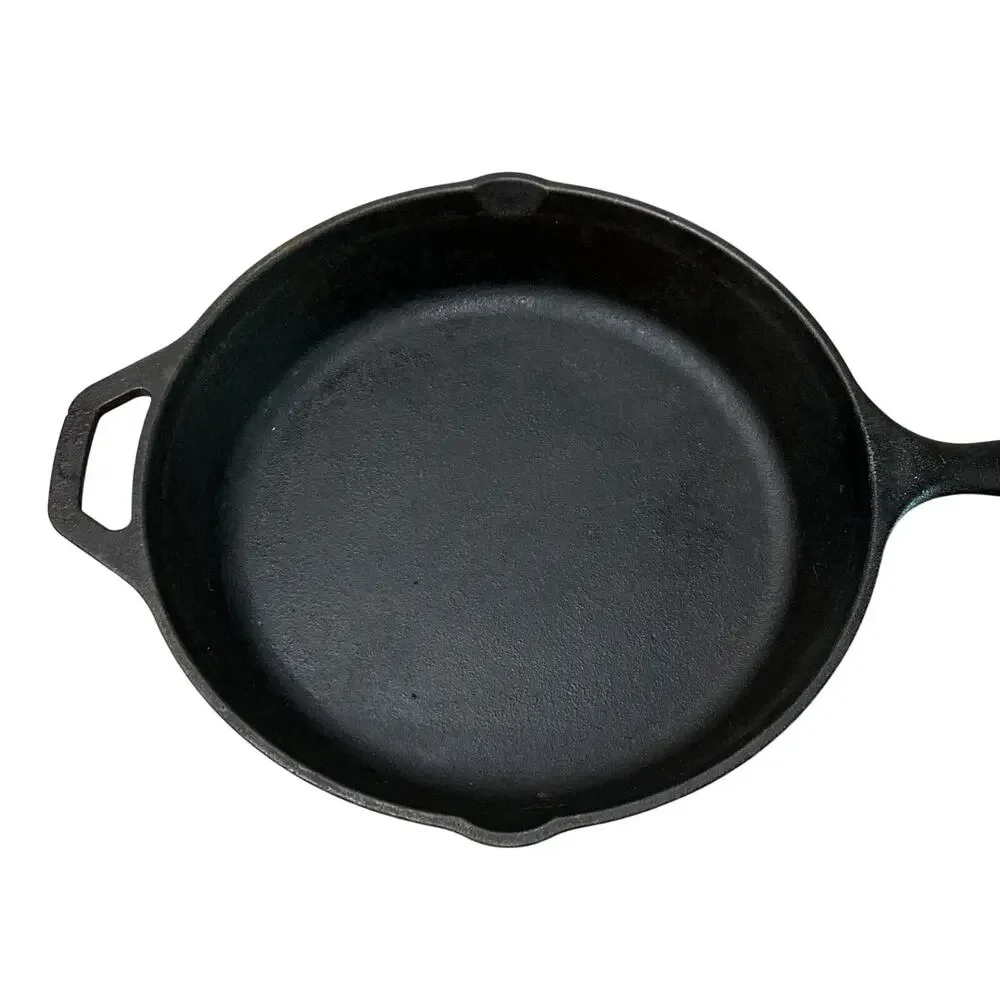 Lodge 8SK Cast Iron Skillet 10.25” Double Spout Frying Pan Made in USA